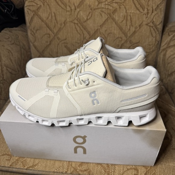 On Cloud 5 Running Shoes Cream/ Sand ‎ 59.97768 Men's Size 12.5